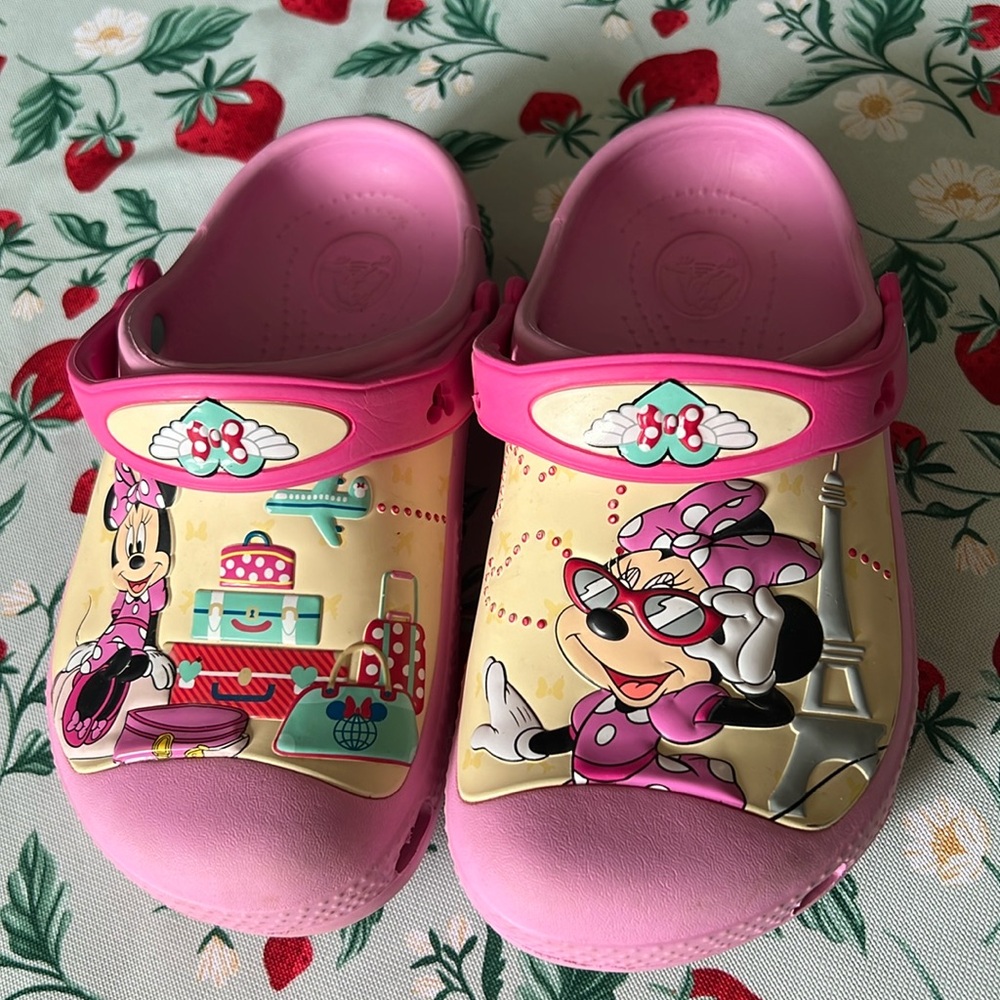 CROCS Disney Minnie Mouse Girls Size J1